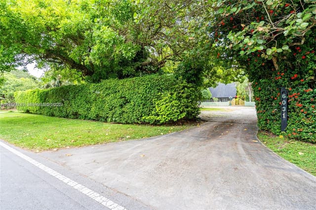 6031 SW 82nd Avenue, sold in Sunkist Estates, Miami, FL