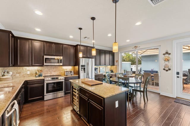 1077 N Prescott Drive, sold in Windsor Park At Abacoa, Jupiter, FL