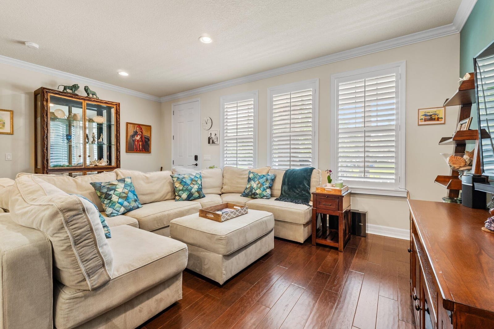 1077 N Prescott Drive — photo 11