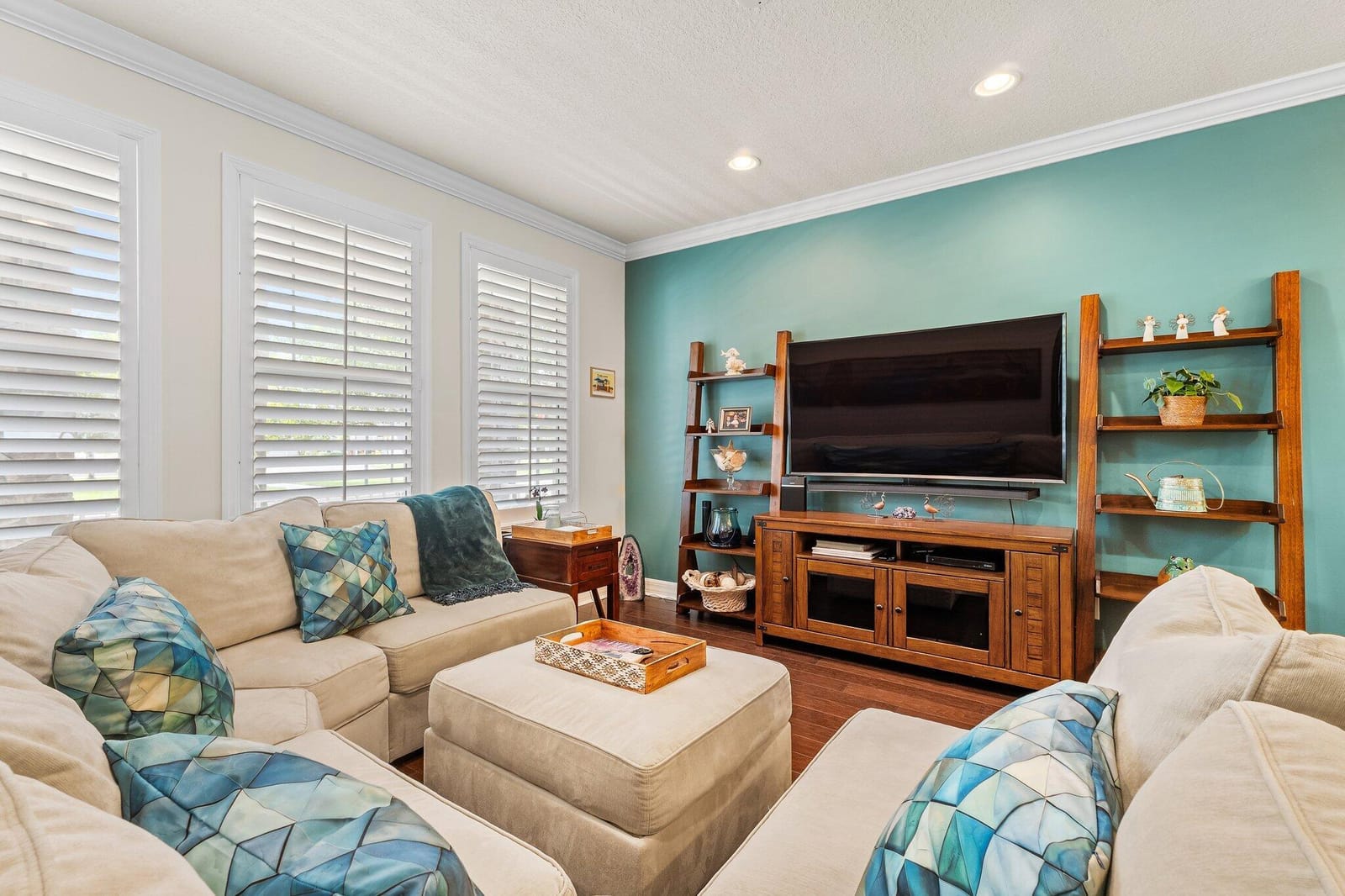 1077 N Prescott Drive — photo 10