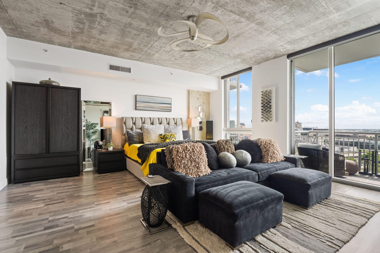 300 S Australian Avenue 1515 — photo 11