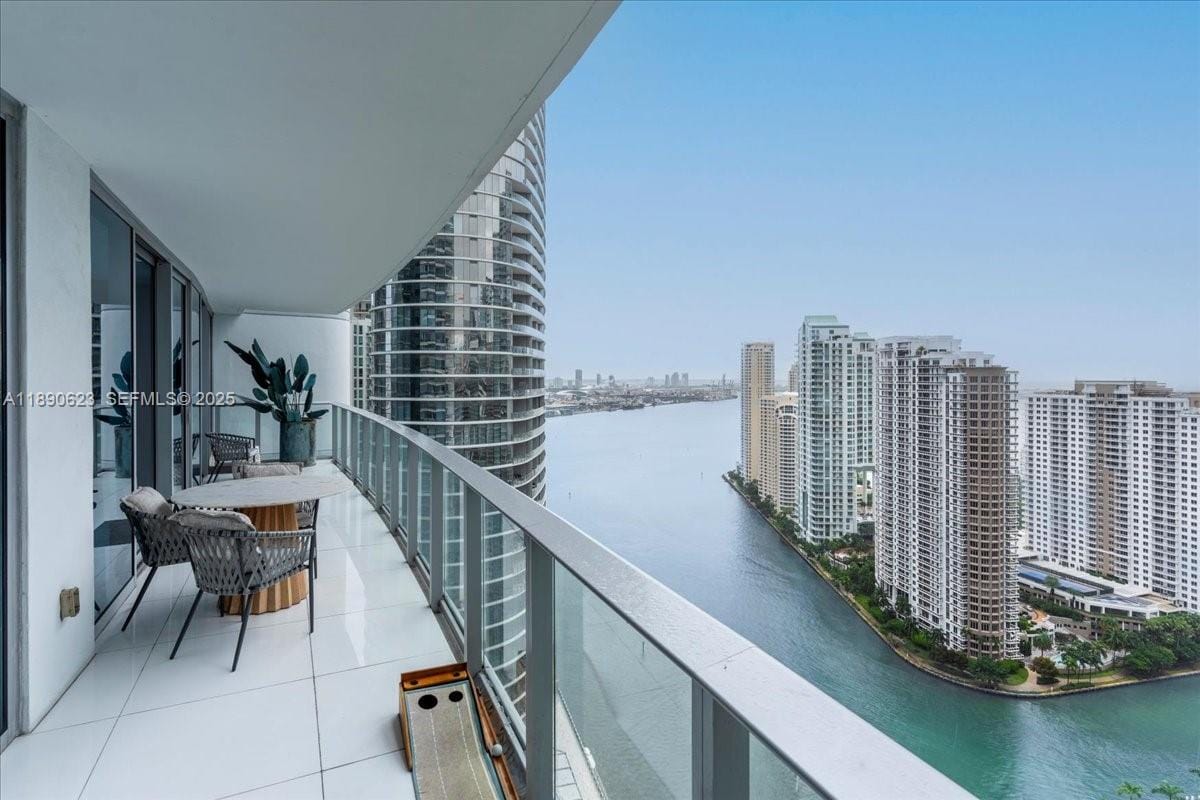 200 Biscayne Boulevard Way 3608 — photo 2