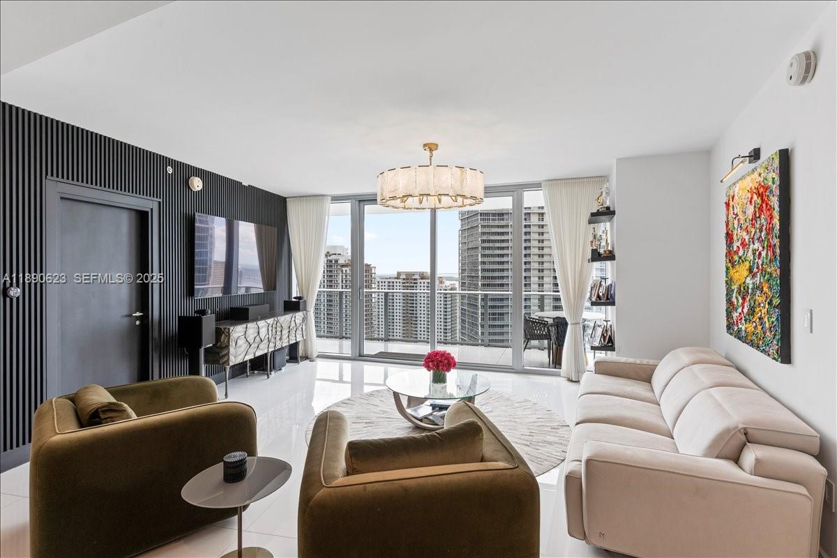 200 Biscayne Boulevard Way 3608, Miami, FL 33131, Miami