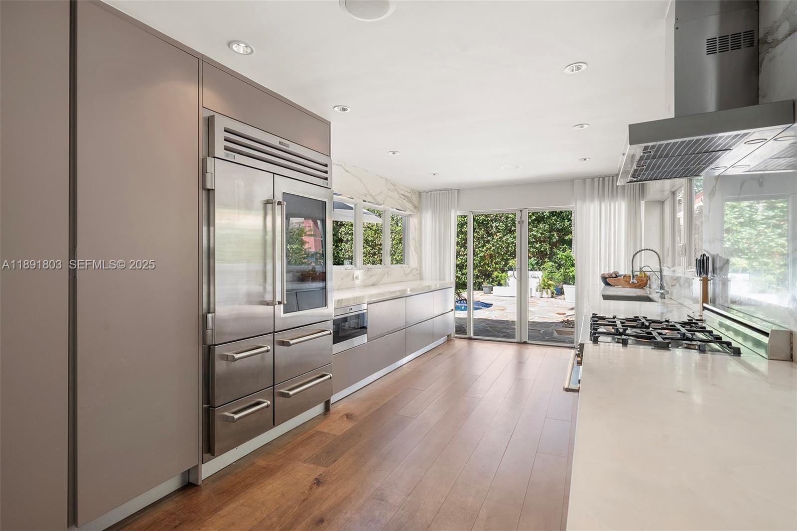 2701 N Bay Road, Miami Beach, FL 33140 photo 17