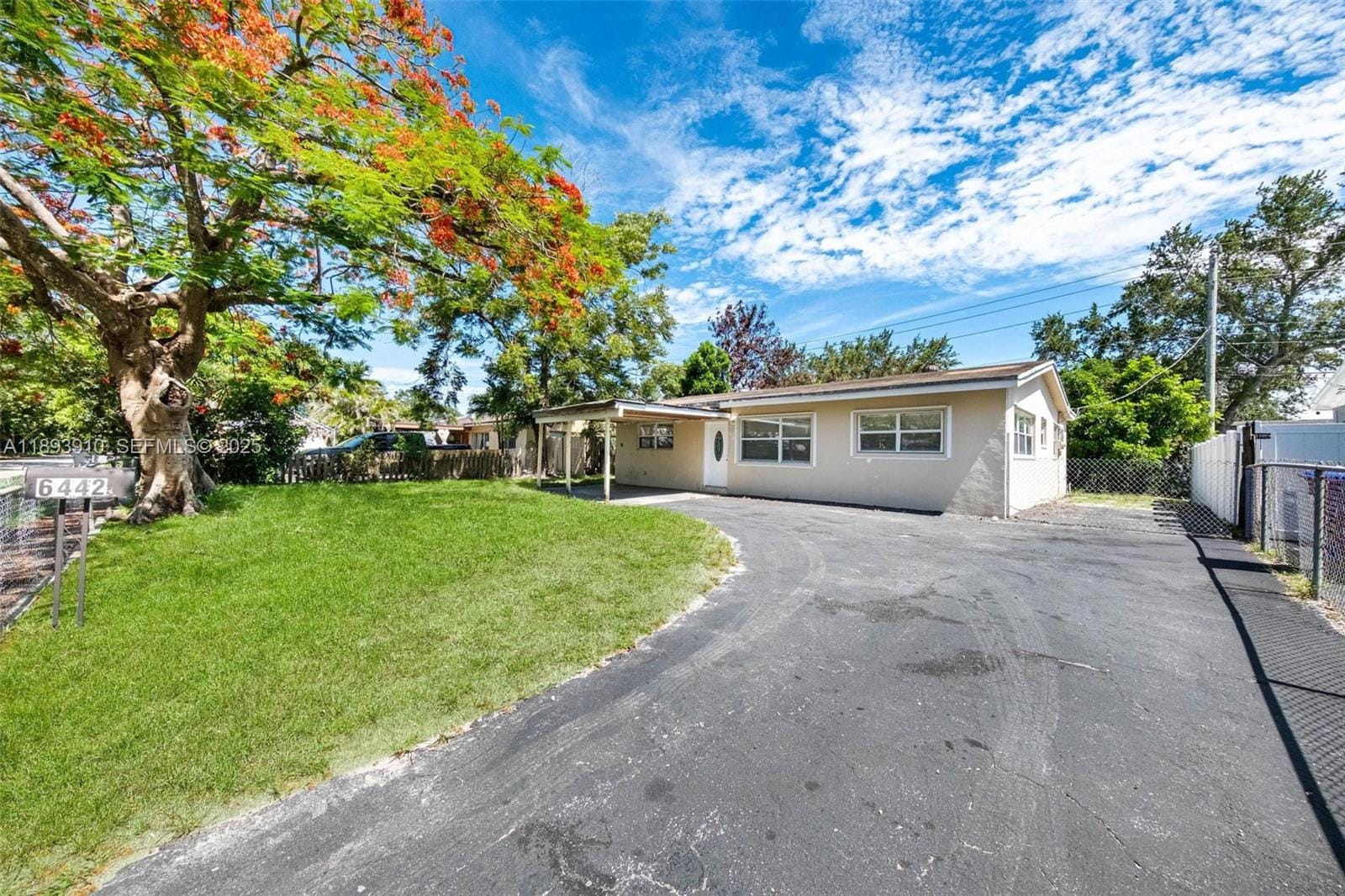 6442 Oak Street, Hollywood, FL 33024