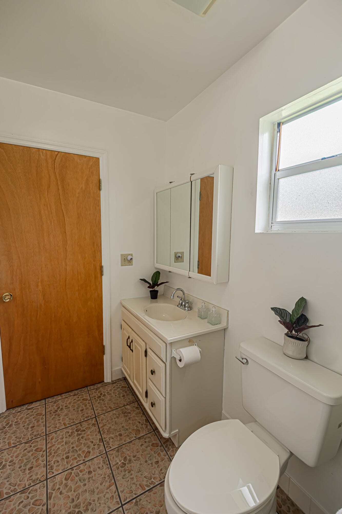 332 Ashley Street — photo 12