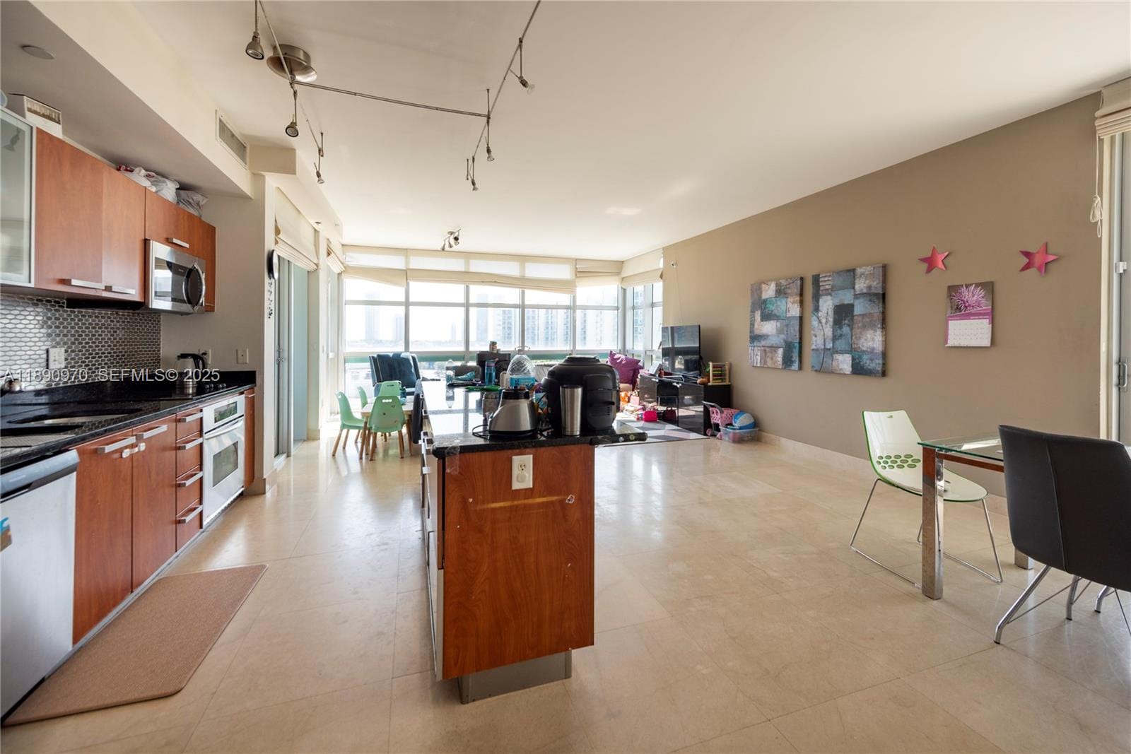 3131 NE 188th Street 2-808, Aventura, FL 33180 photo 2
