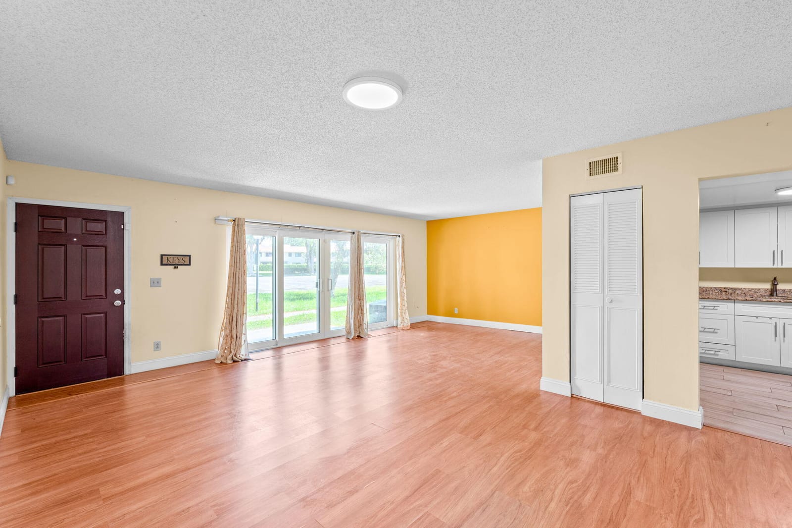 5850 NW 57th Avenue 5 — photo 8