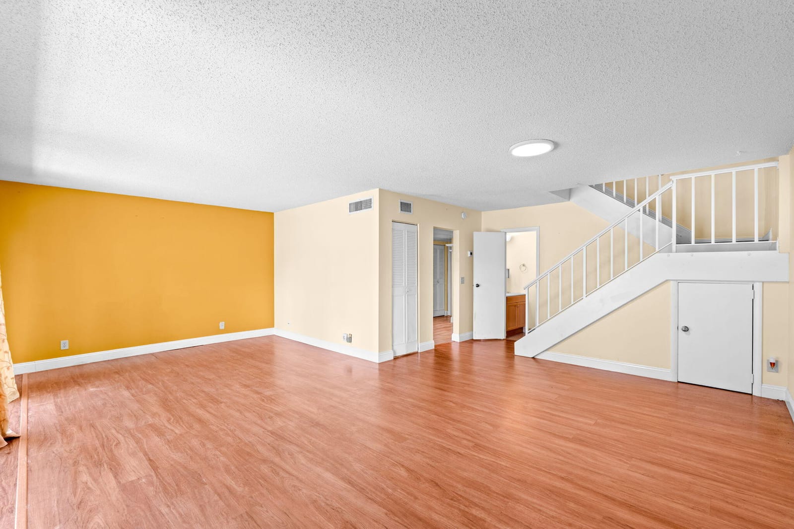 5850 NW 57th Avenue 5 — photo 10