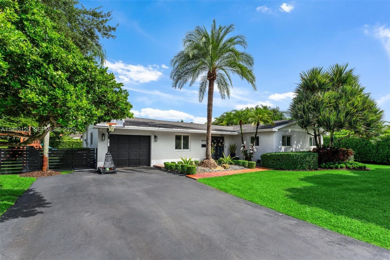 8995 SW 83rd Street, Miami, FL 33173 photo 2