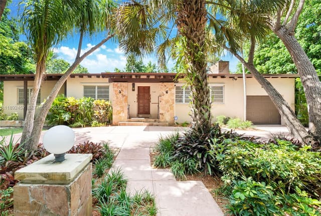 1522 Zuleta Avenue, sold in Coral Gables Riv, Coral Gables, FL
