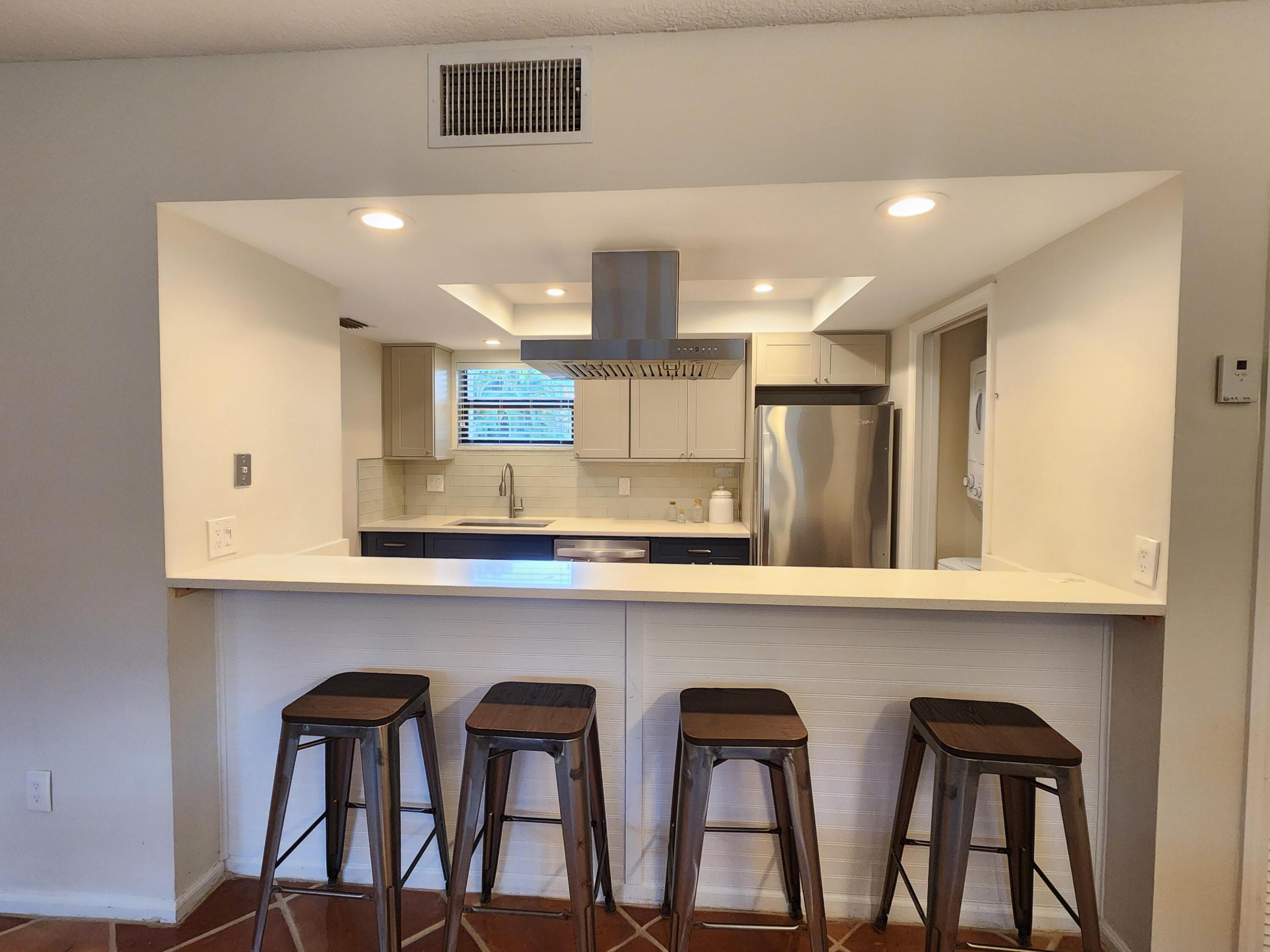 11863 Wimbledon Circle 416 — photo 12