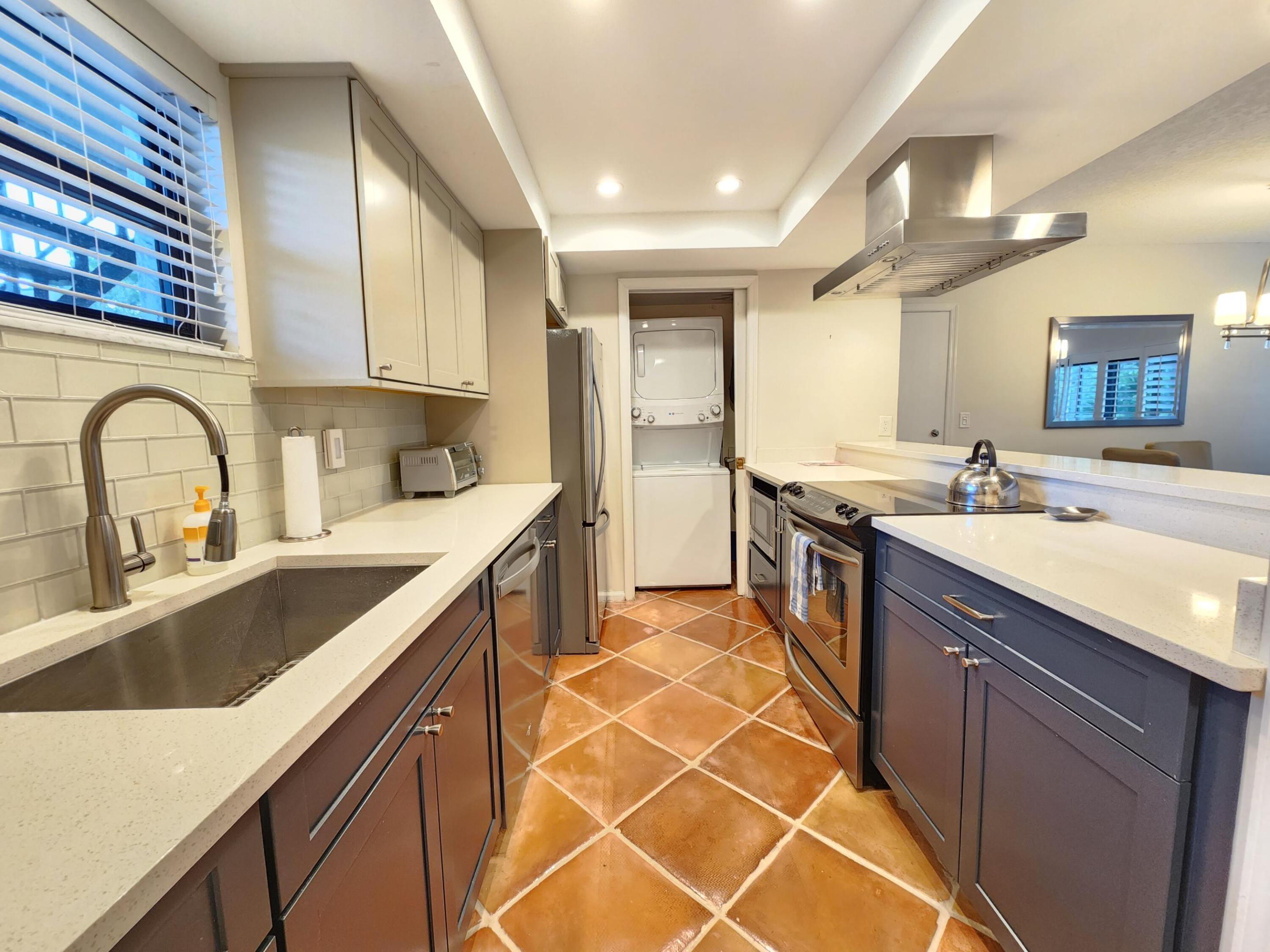 11863 Wimbledon Circle 416, Wellington, FL 33414 photo 20