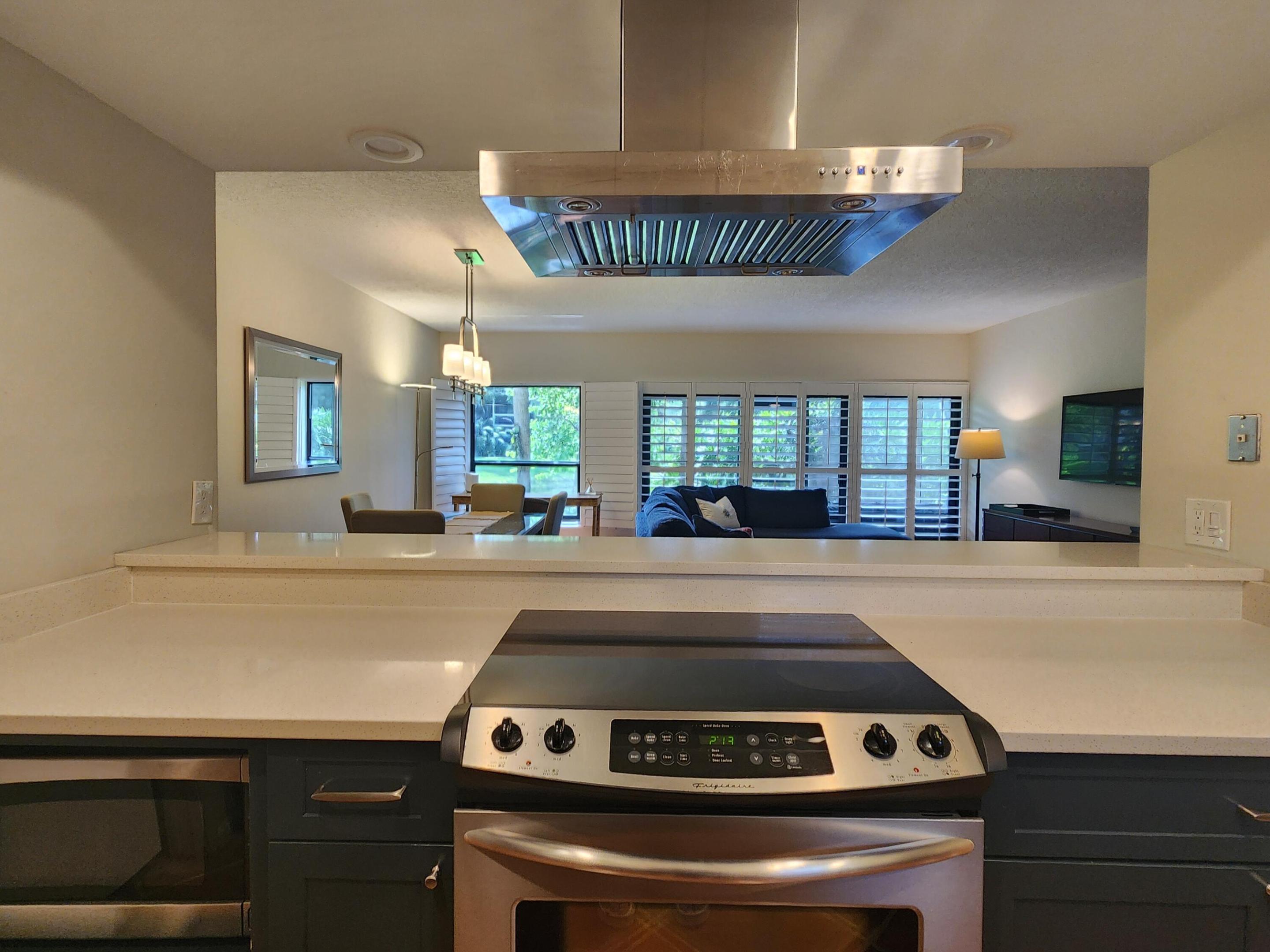 11863 Wimbledon Circle 416 — photo 8