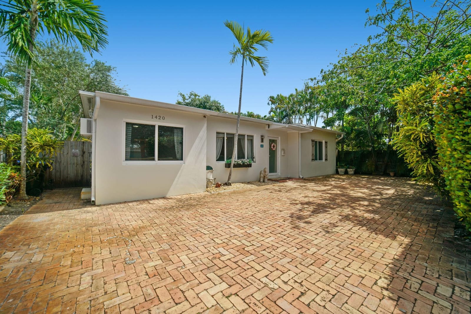 1420 NE 15th Avenue, Fort Lauderdale, FL 33304