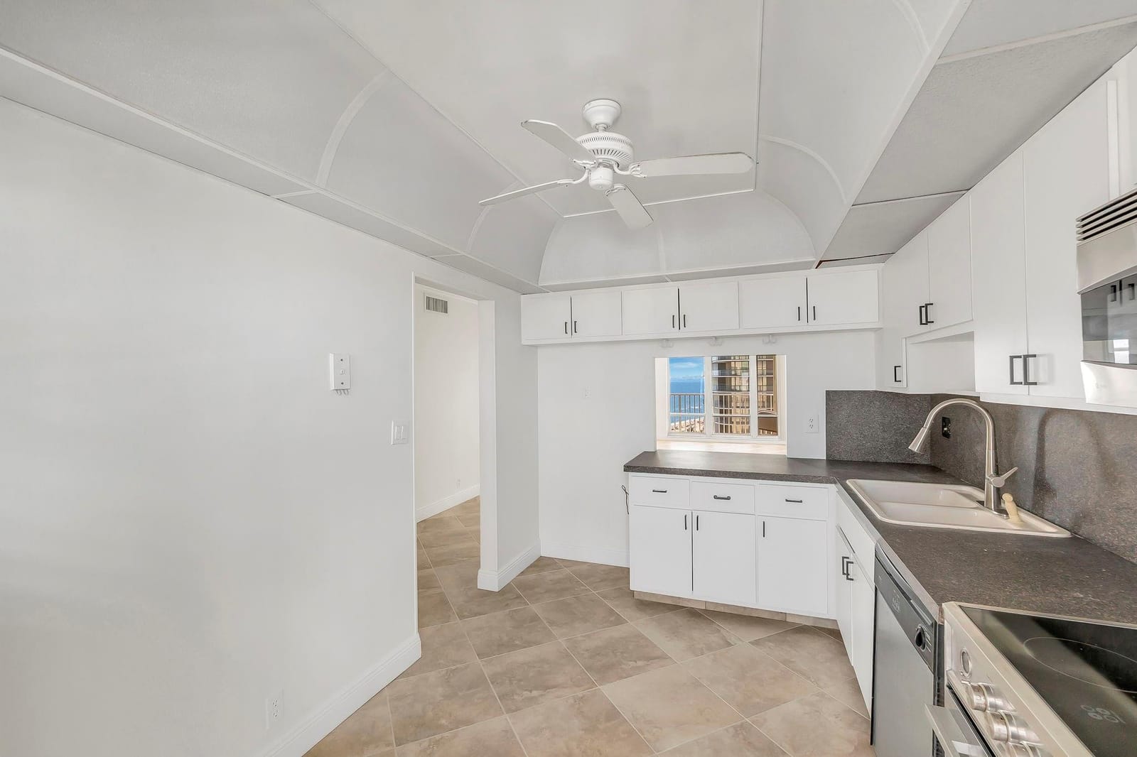 750 N Ocean Boulevard 1104, Pompano Beach, FL 33062 photo 13