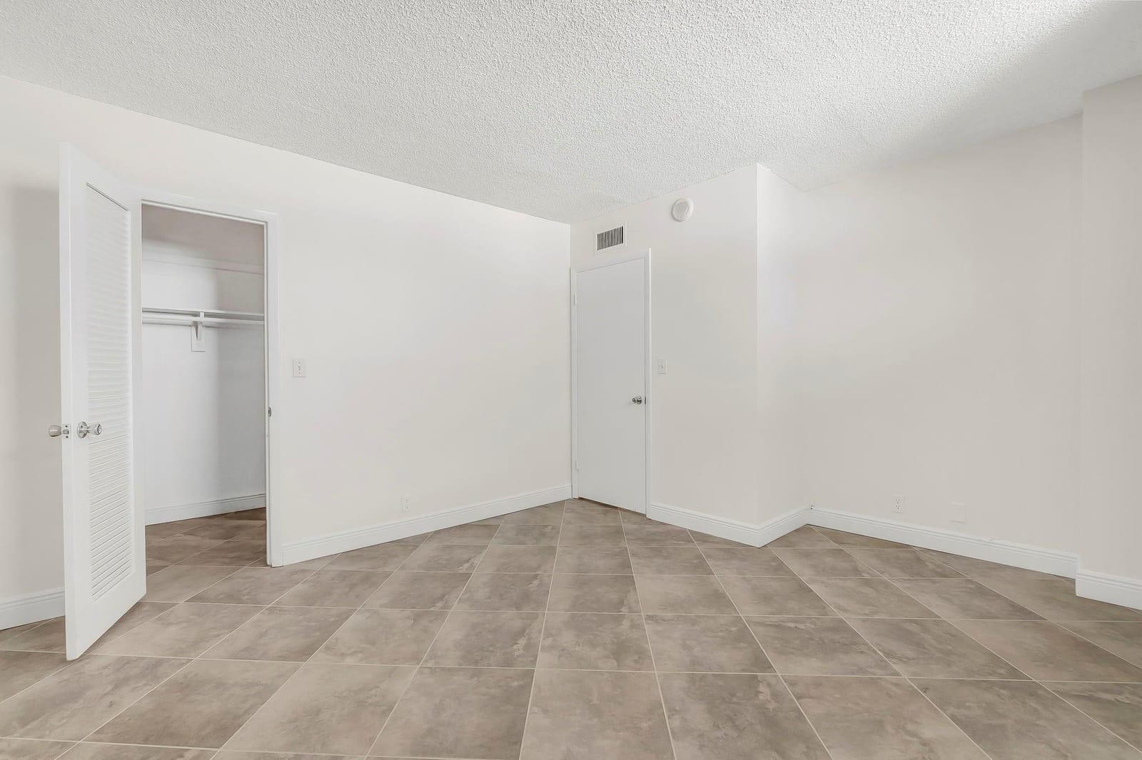 750 N Ocean Boulevard 1104, Pompano Beach, FL 33062 photo 22