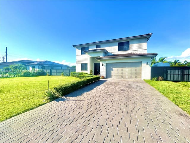 13281 SW 227th Street, sold in Southern Cove, Miami, FL