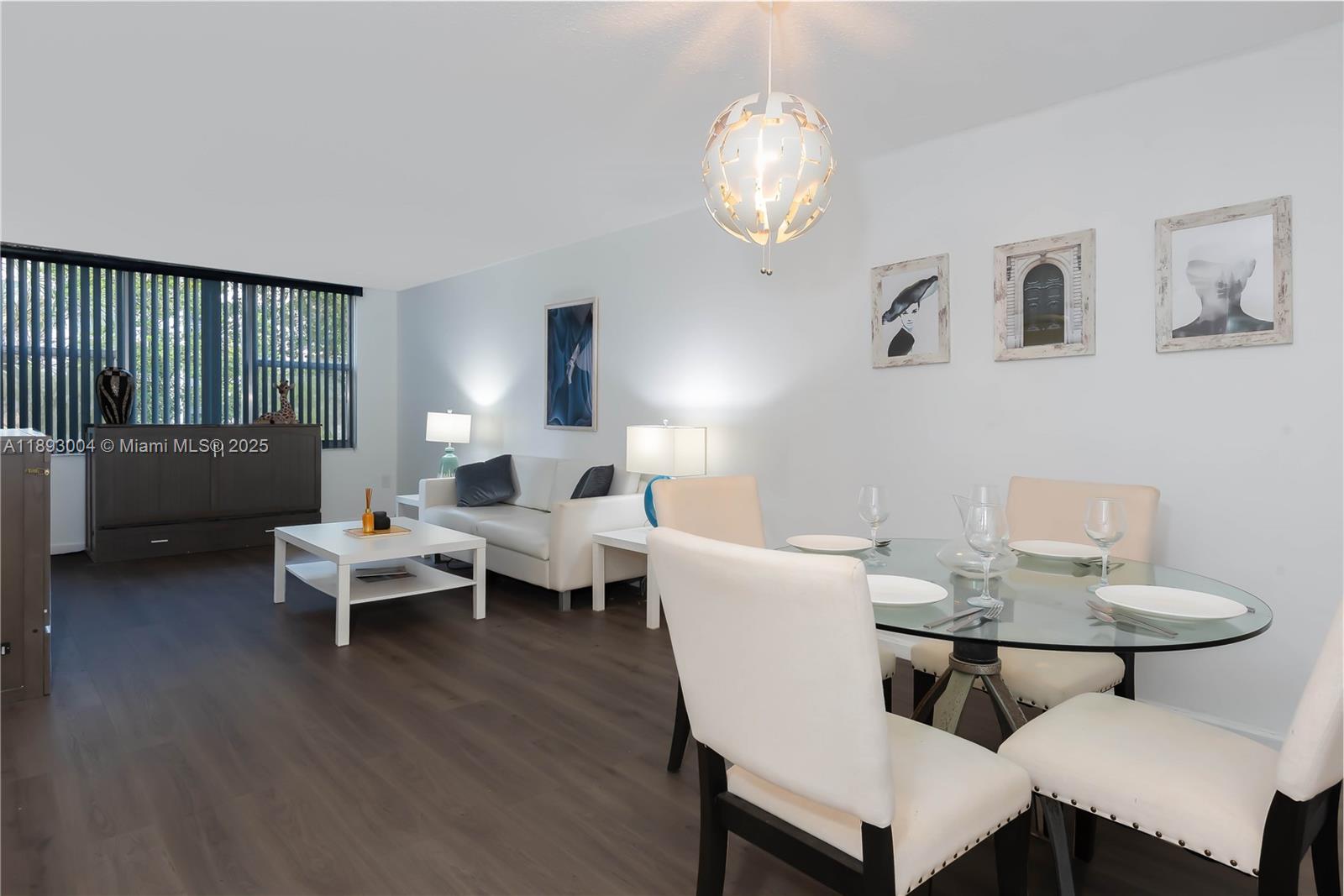 17890 W Dixie Highway 319, North Miami Beach, FL 33160, North Miami Beach