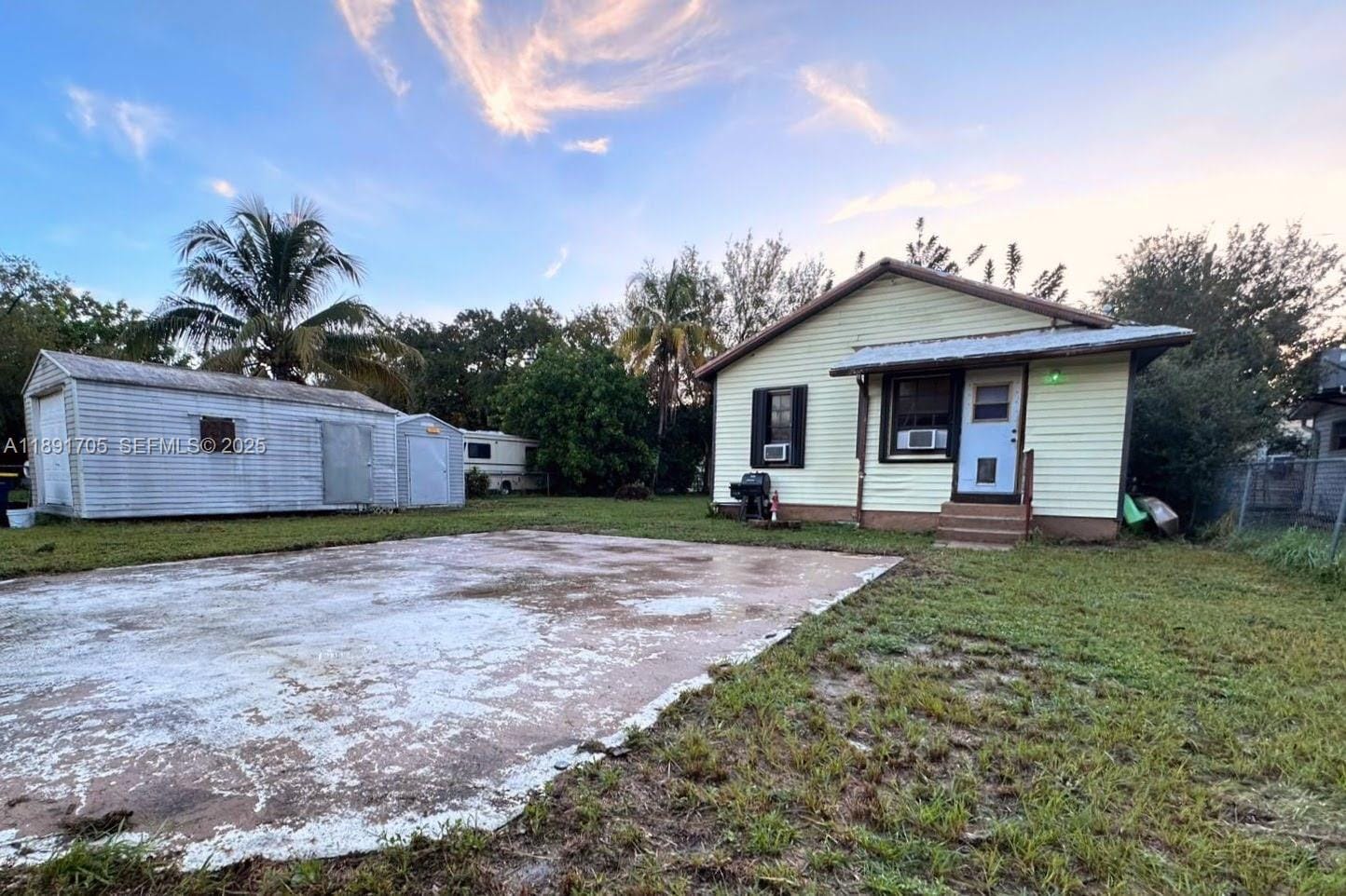 5161 SW 27th Avenue, Dania Beach, FL 33312