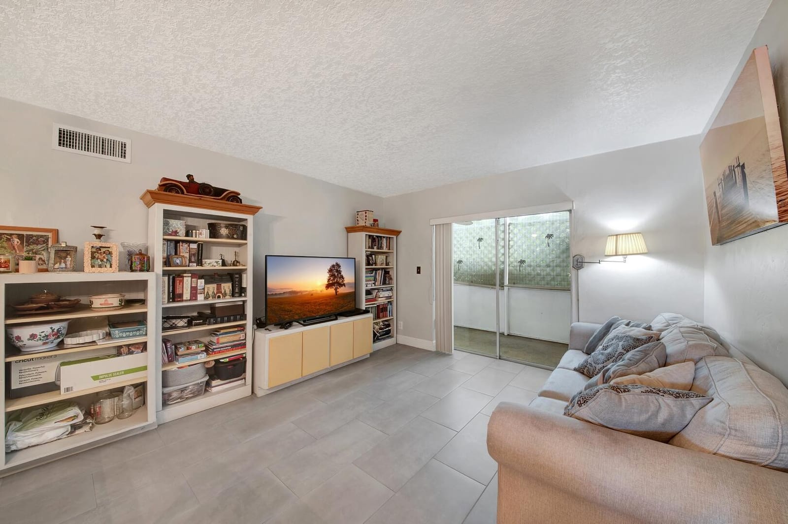 2812 S Garden Drive 109 — photo 2