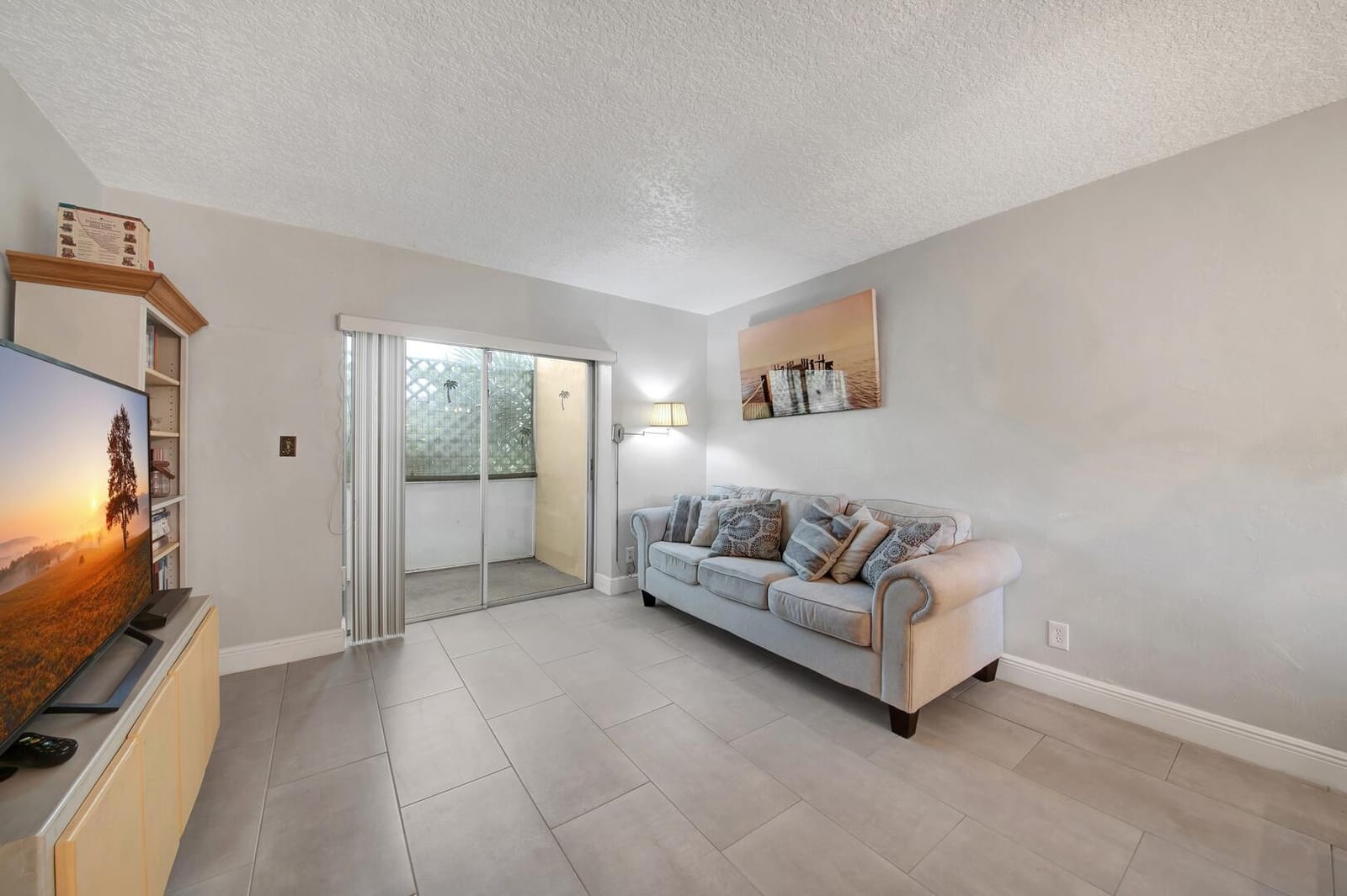 2812 S Garden Drive 109 — photo 3