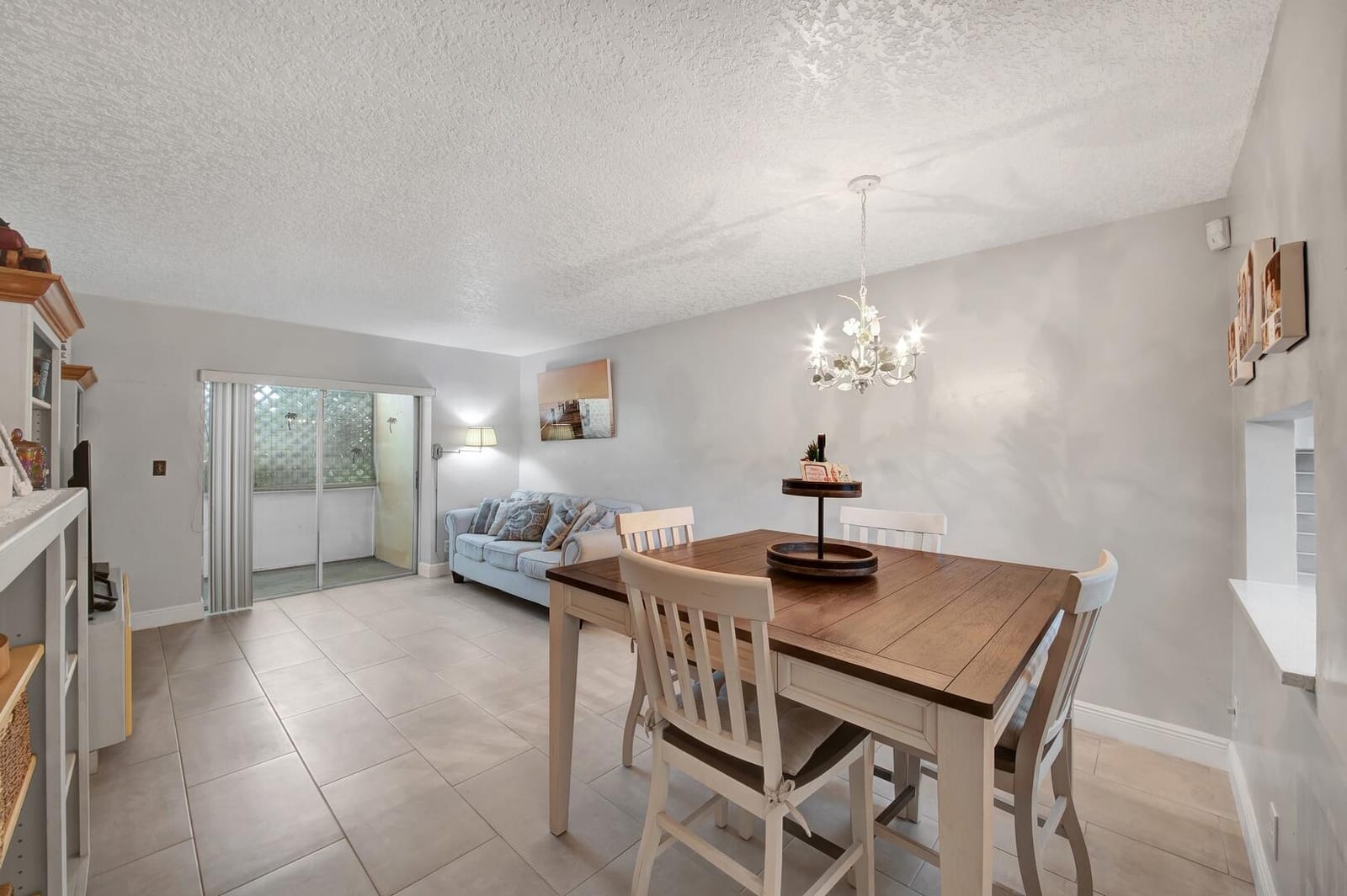2812 S Garden Drive 109 — photo 5