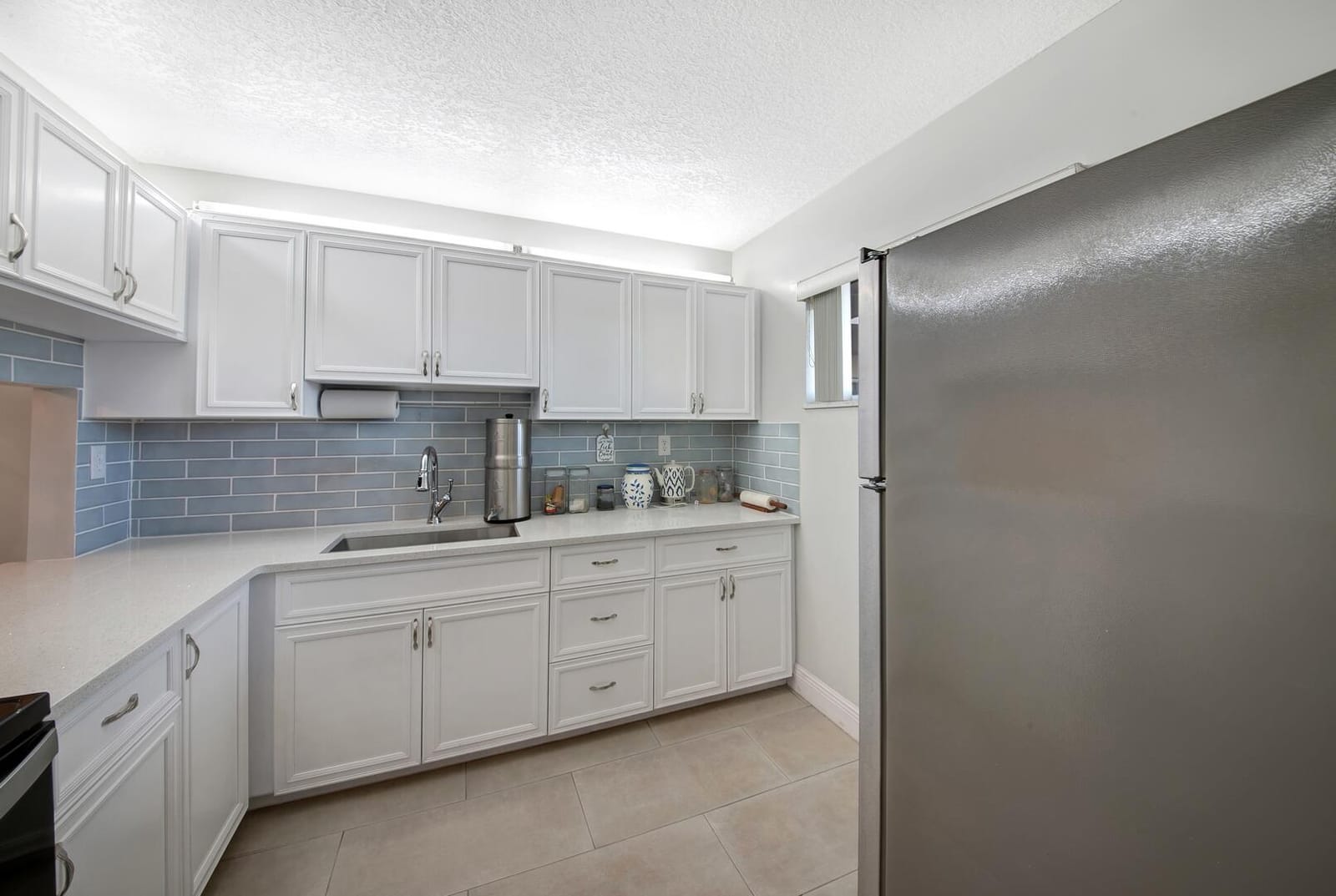 2812 S Garden Drive 109 — photo 8