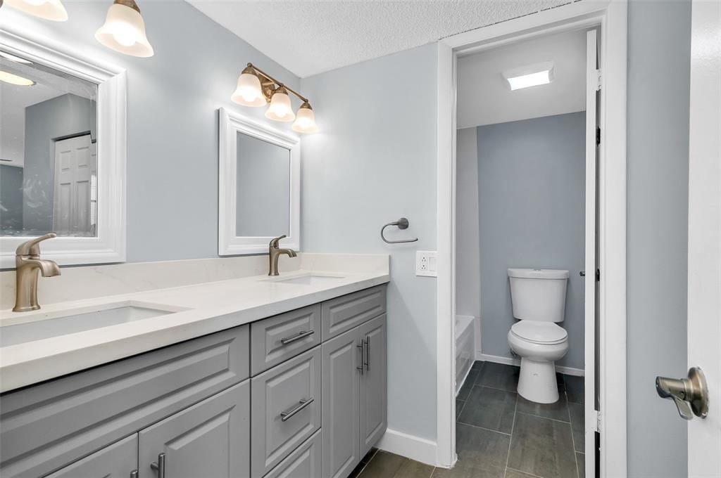 9091 Lime Bay Boulevard 312 — photo 11