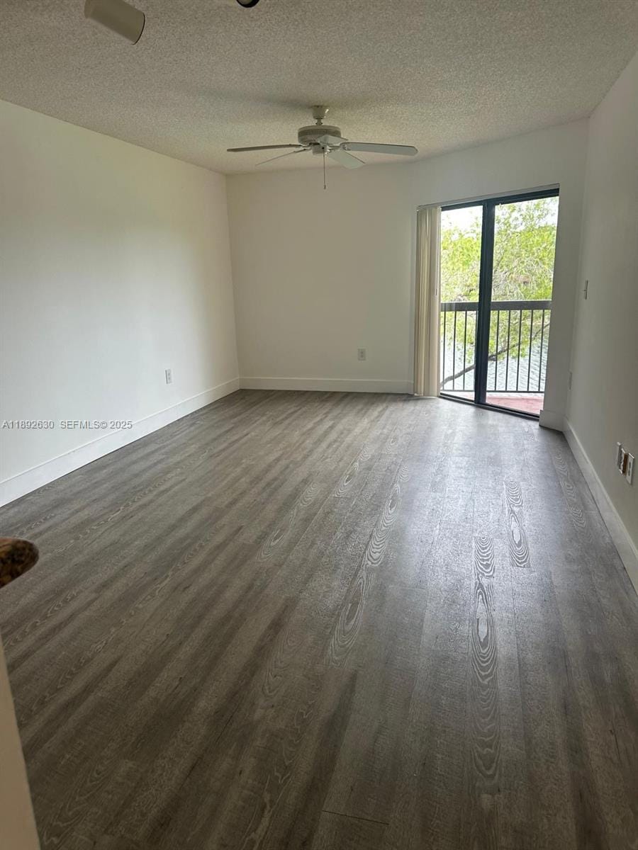 9941 Nob Hill Lane 9941 — photo 4