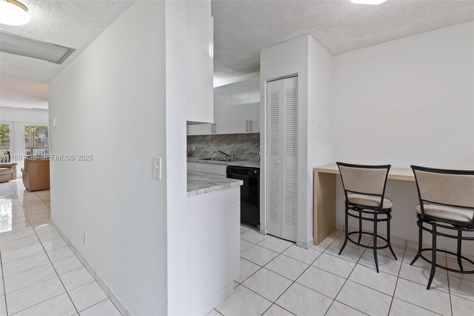 1251 SW 125th Avenue 211T — photo 5