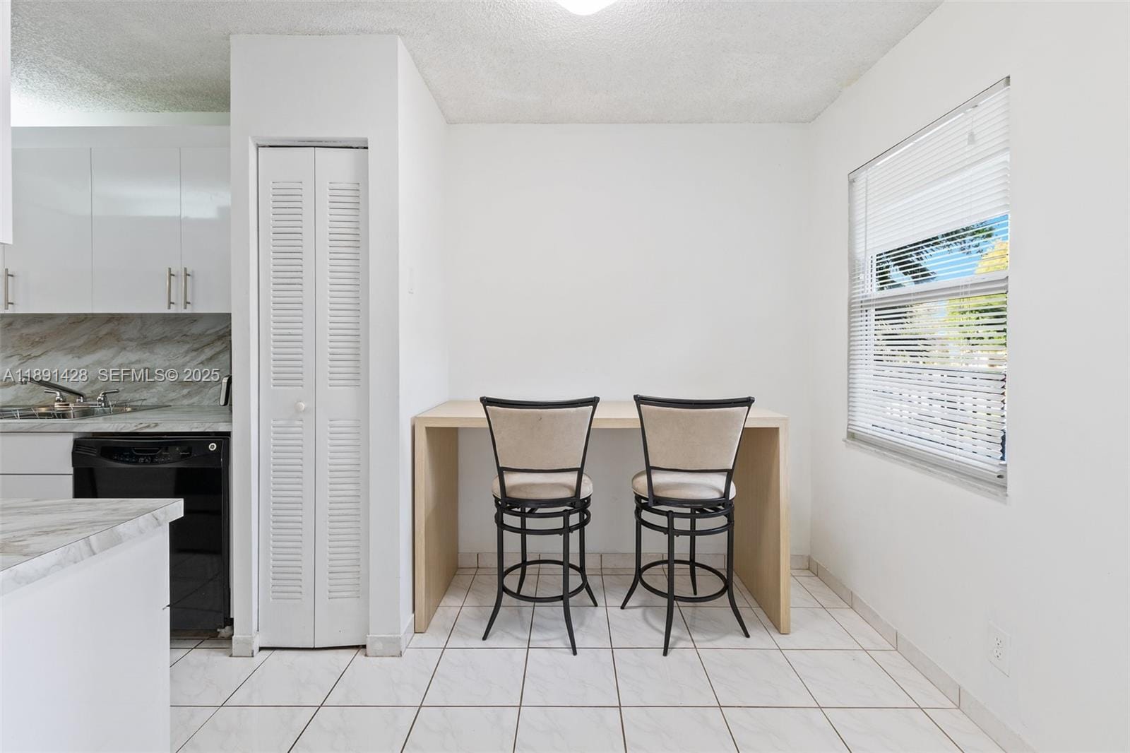 1251 SW 125th Avenue 211T — photo 6