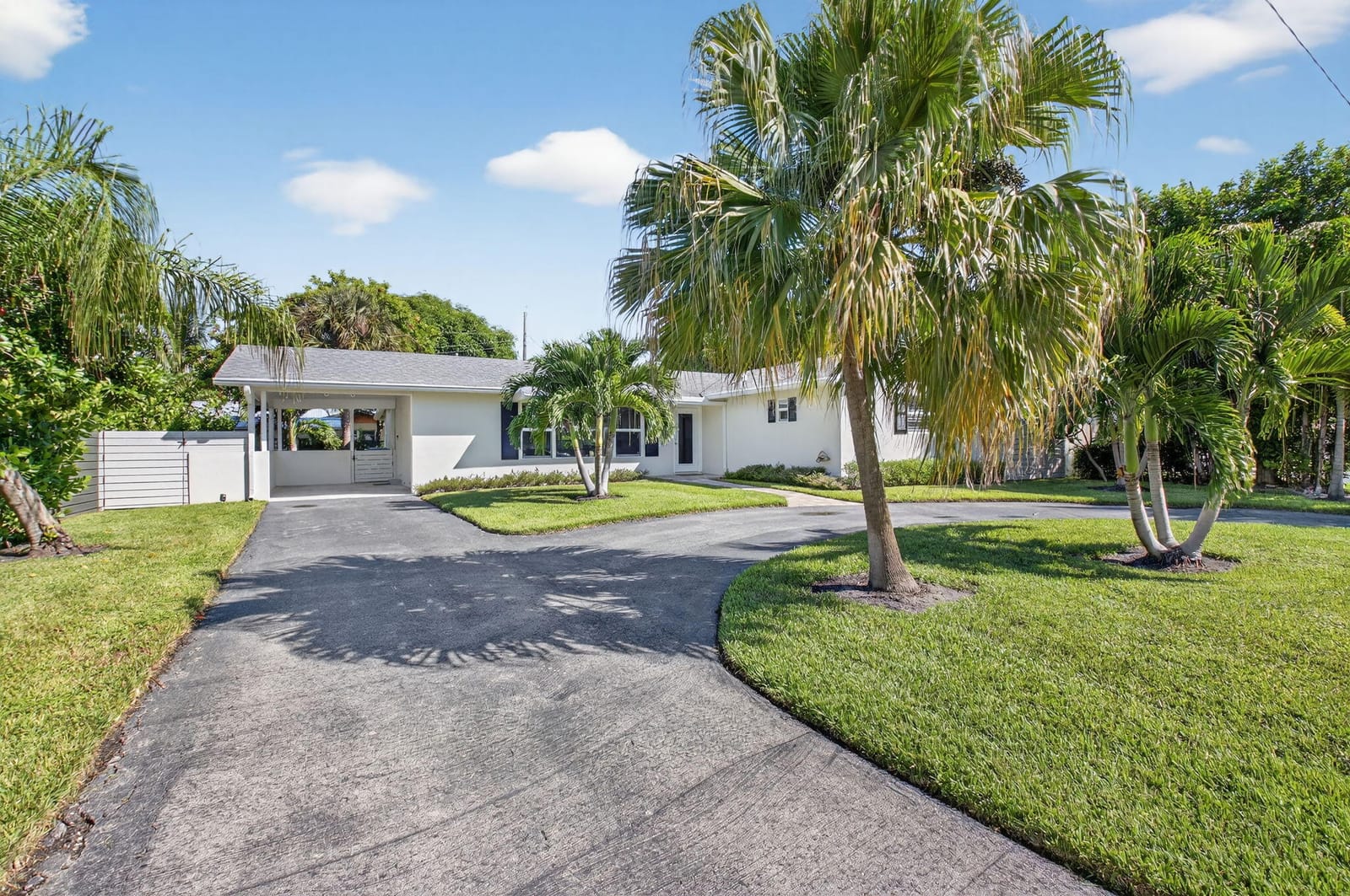 149 SE 27th Way, Boynton Beach, FL 33435 - photo 1 of 30