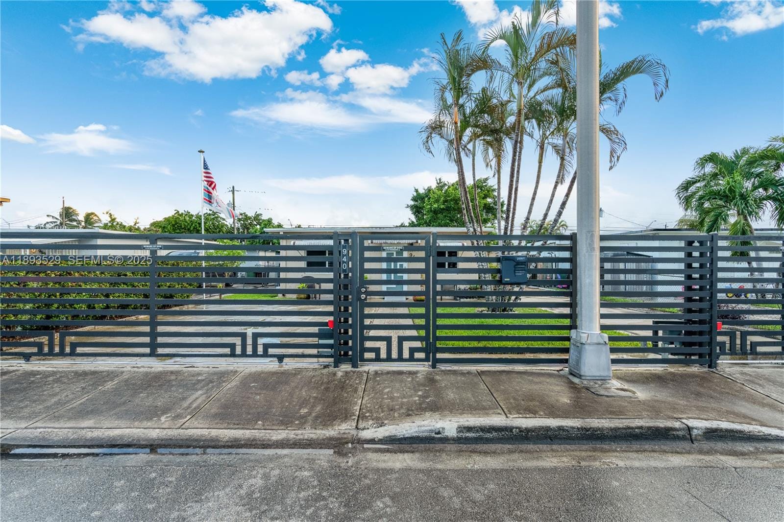940 E 21st Street, Hialeah, FL 33013