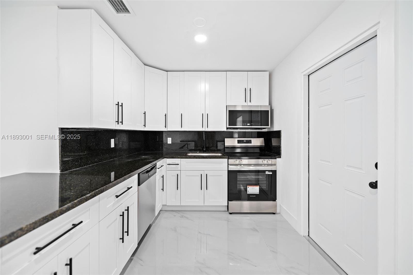 8201 SW 7th Court, North Lauderdale, FL 33068 photo 11