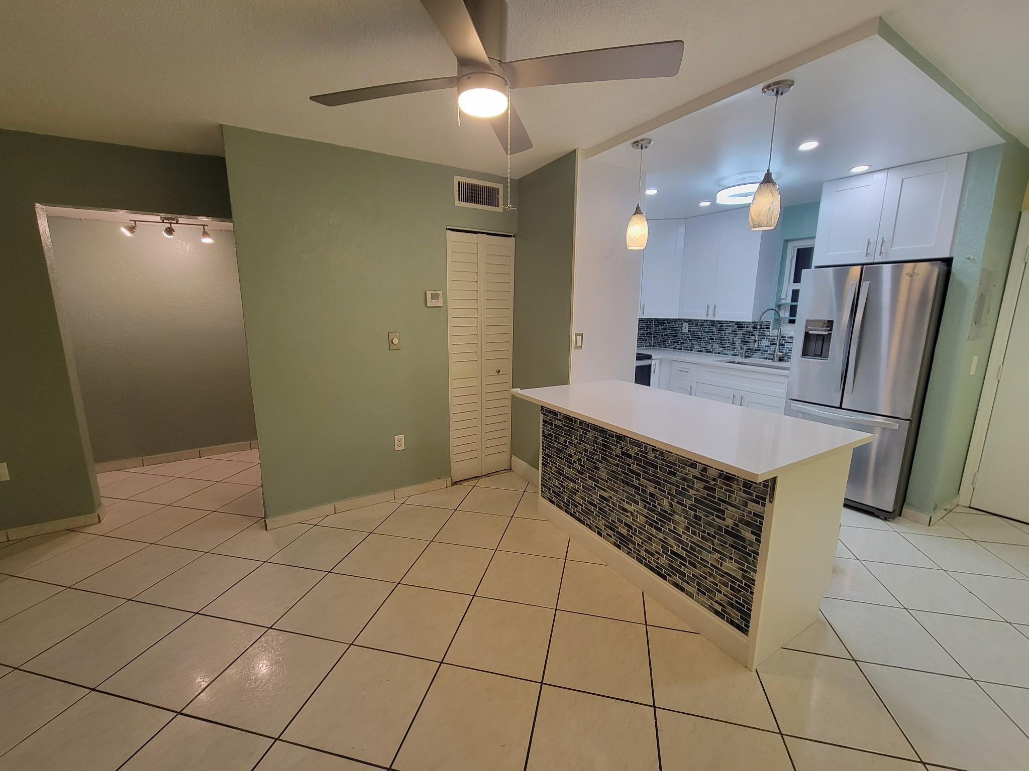 1890 W 56th Street 1113, Hialeah, FL 33012, Hialeah
