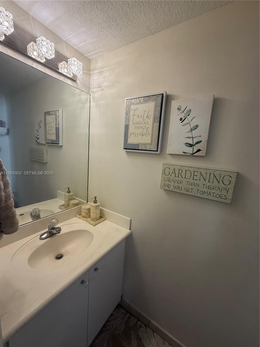 4384 NW 115th Court, Doral, FL 33178 photo 15