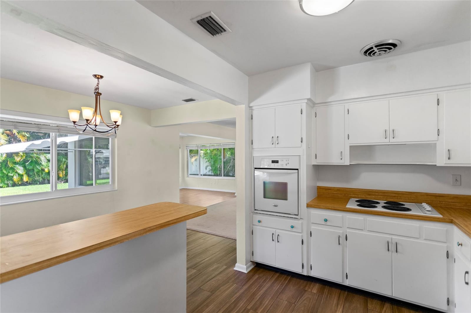 1777 NE 46th Street, Oakland Park, FL 33334 photo 12
