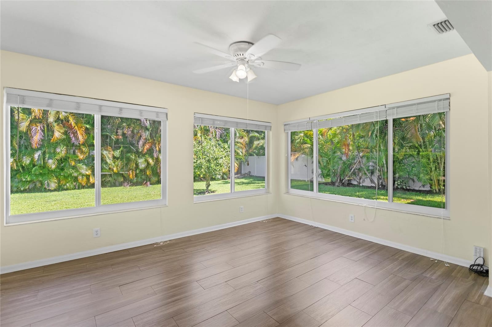1777 NE 46th Street, Oakland Park, FL 33334 photo 9