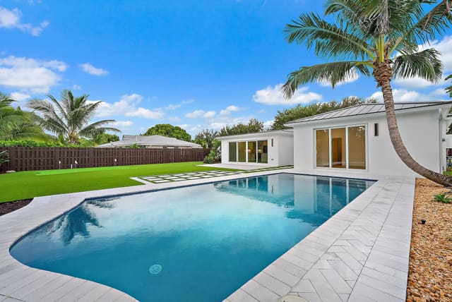 439 Lighthouse Drive, sold in North Palm Beach Village, North Palm Beach, FL