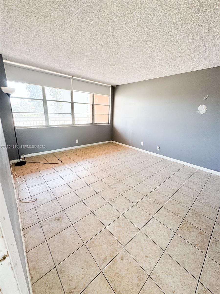 2025 NE 164th Street 206 — photo 2