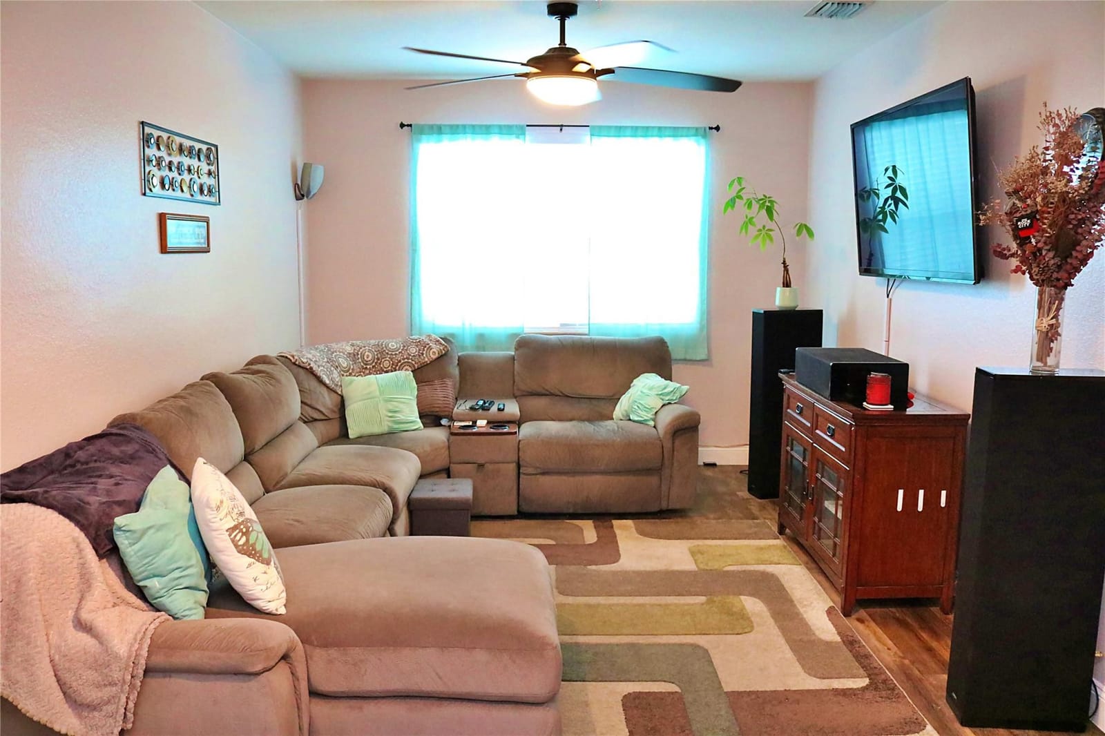 2872 NE 1st Drive — photo 9
