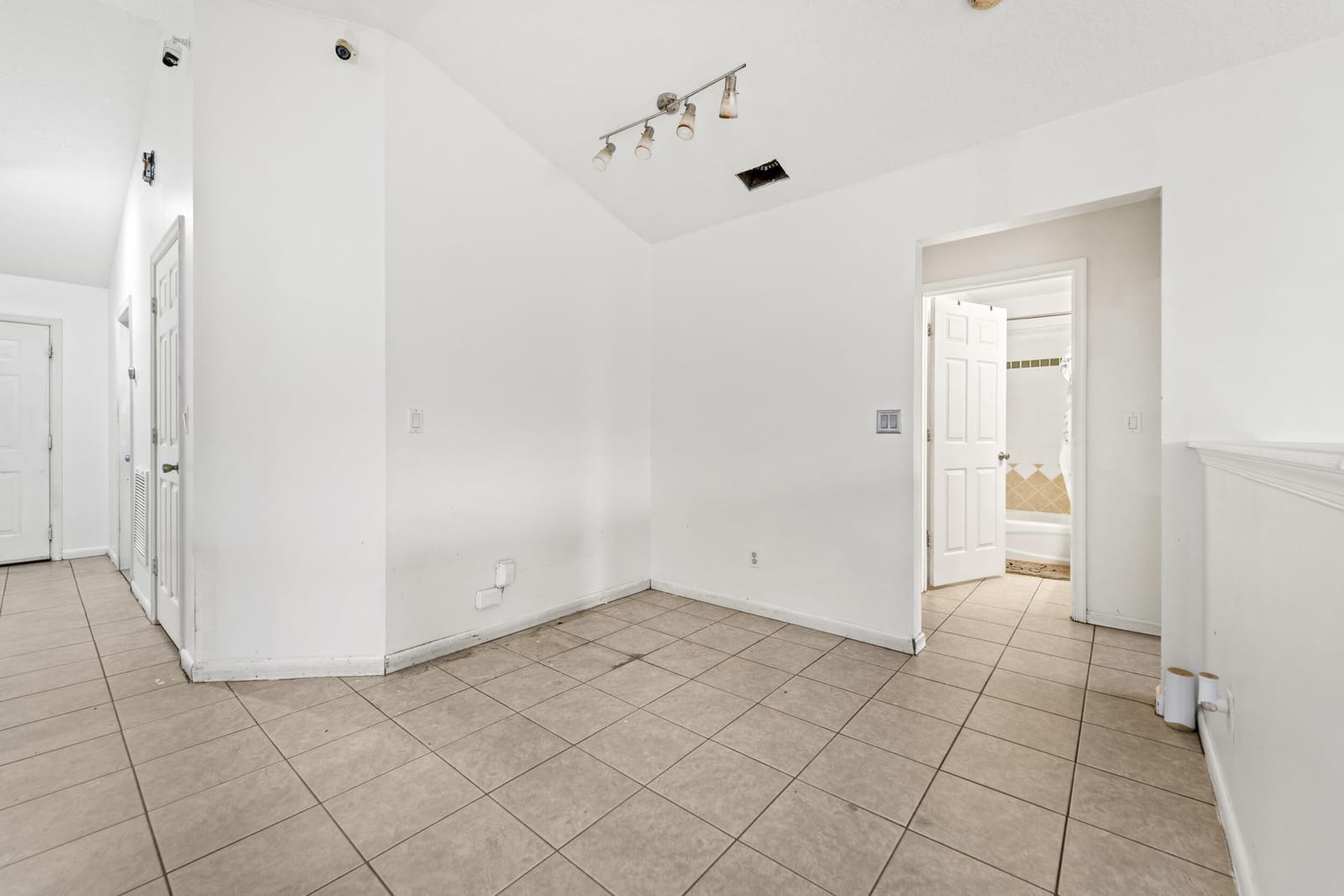 15822 72nd Court N — photo 10