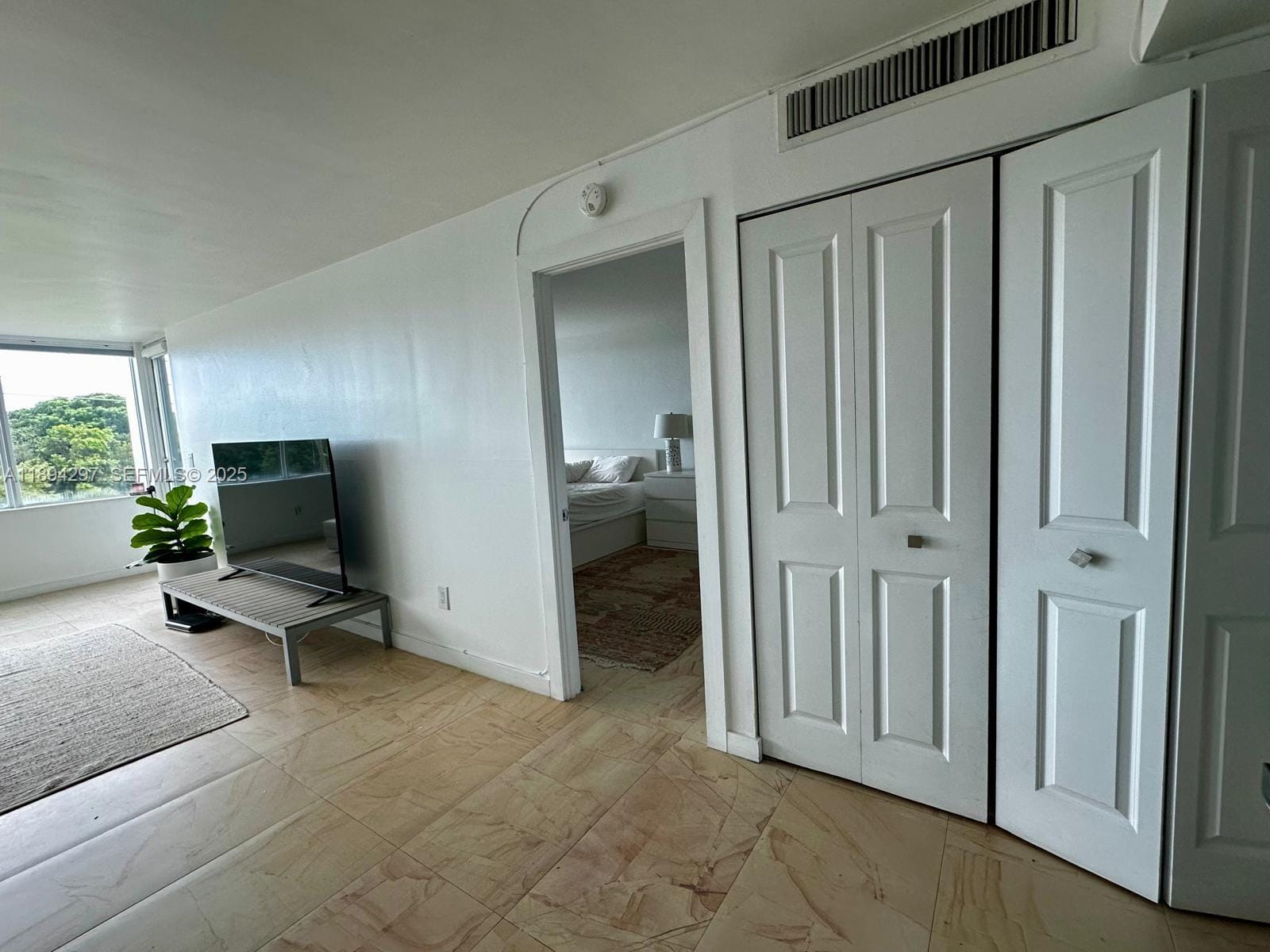 8233 Harding Avenue 403, Miami Beach, FL 33141 photo 3
