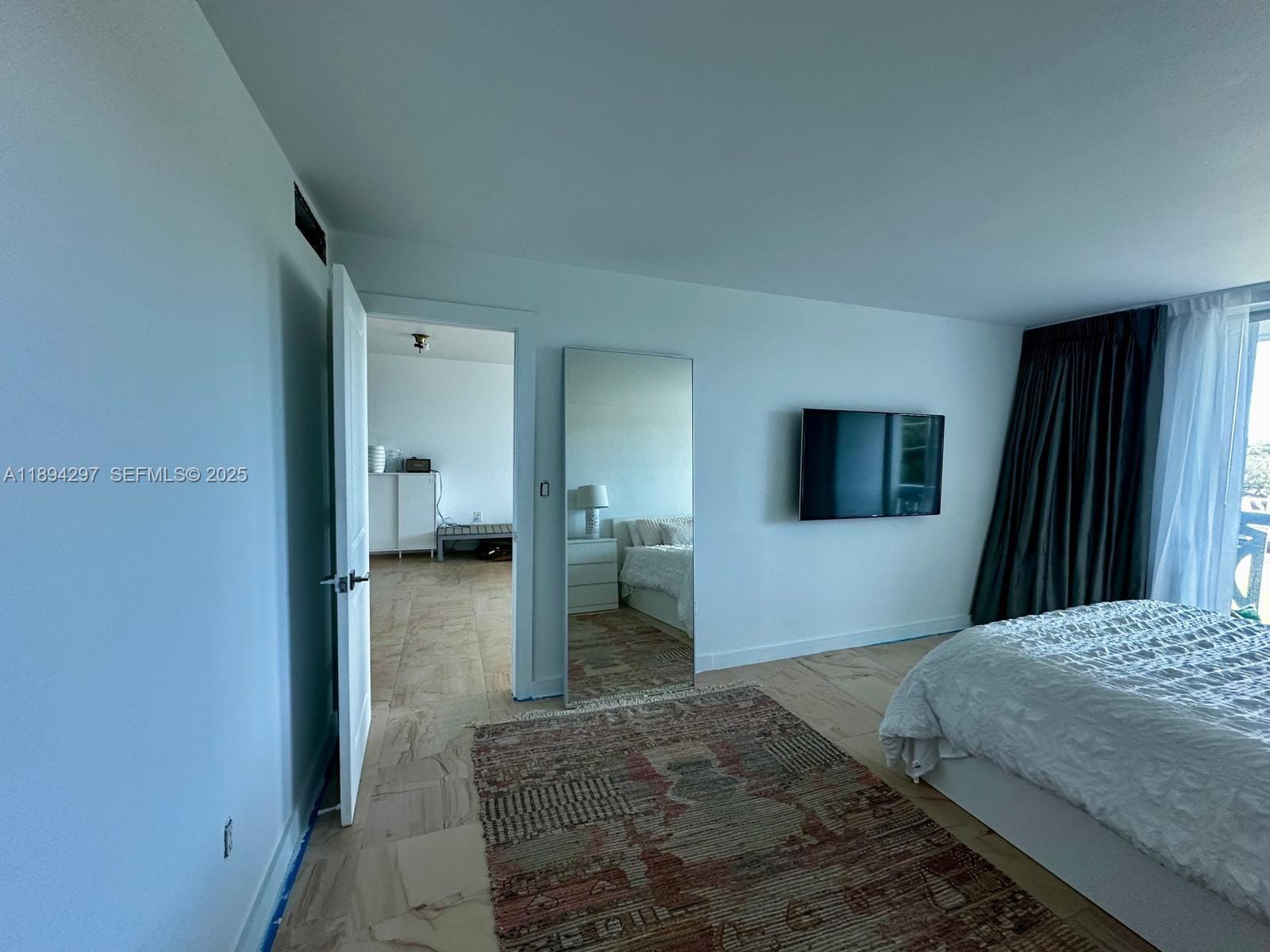 8233 Harding Avenue 403, Miami Beach, FL 33141 photo 4