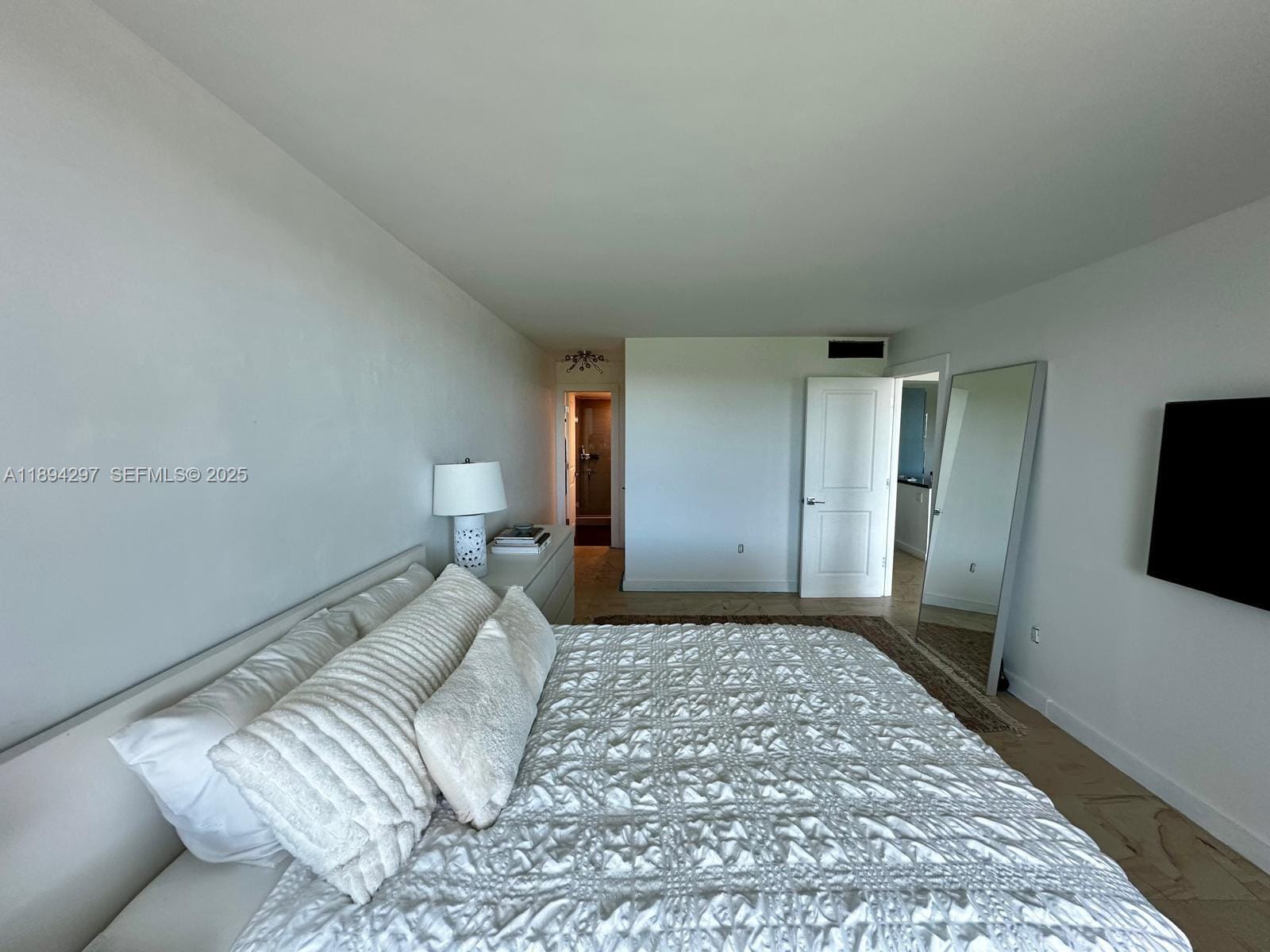 8233 Harding Avenue 403, Miami Beach, FL 33141 photo 7