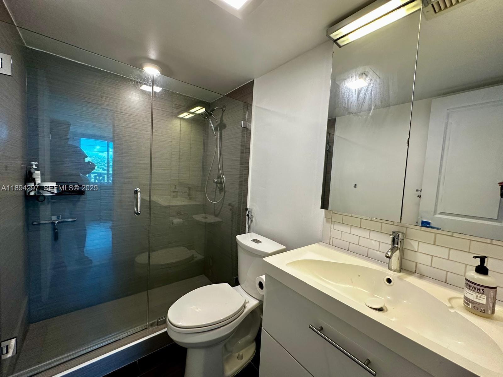 8233 Harding Avenue 403, Miami Beach, FL 33141 photo 8