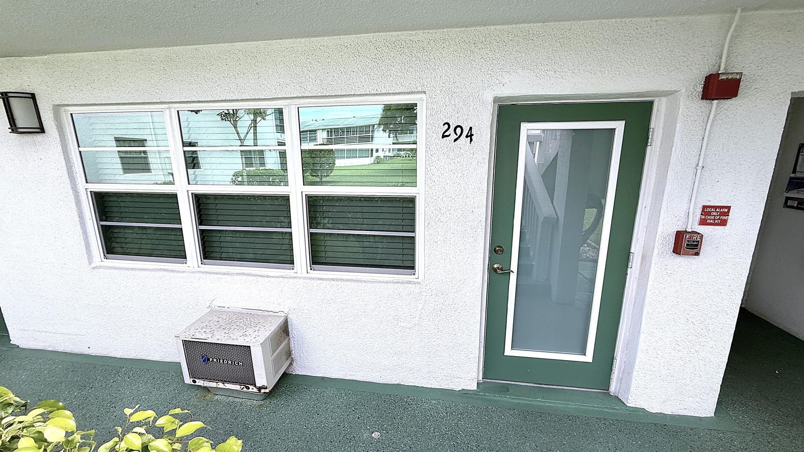 294 Farnham M 294 — photo 2