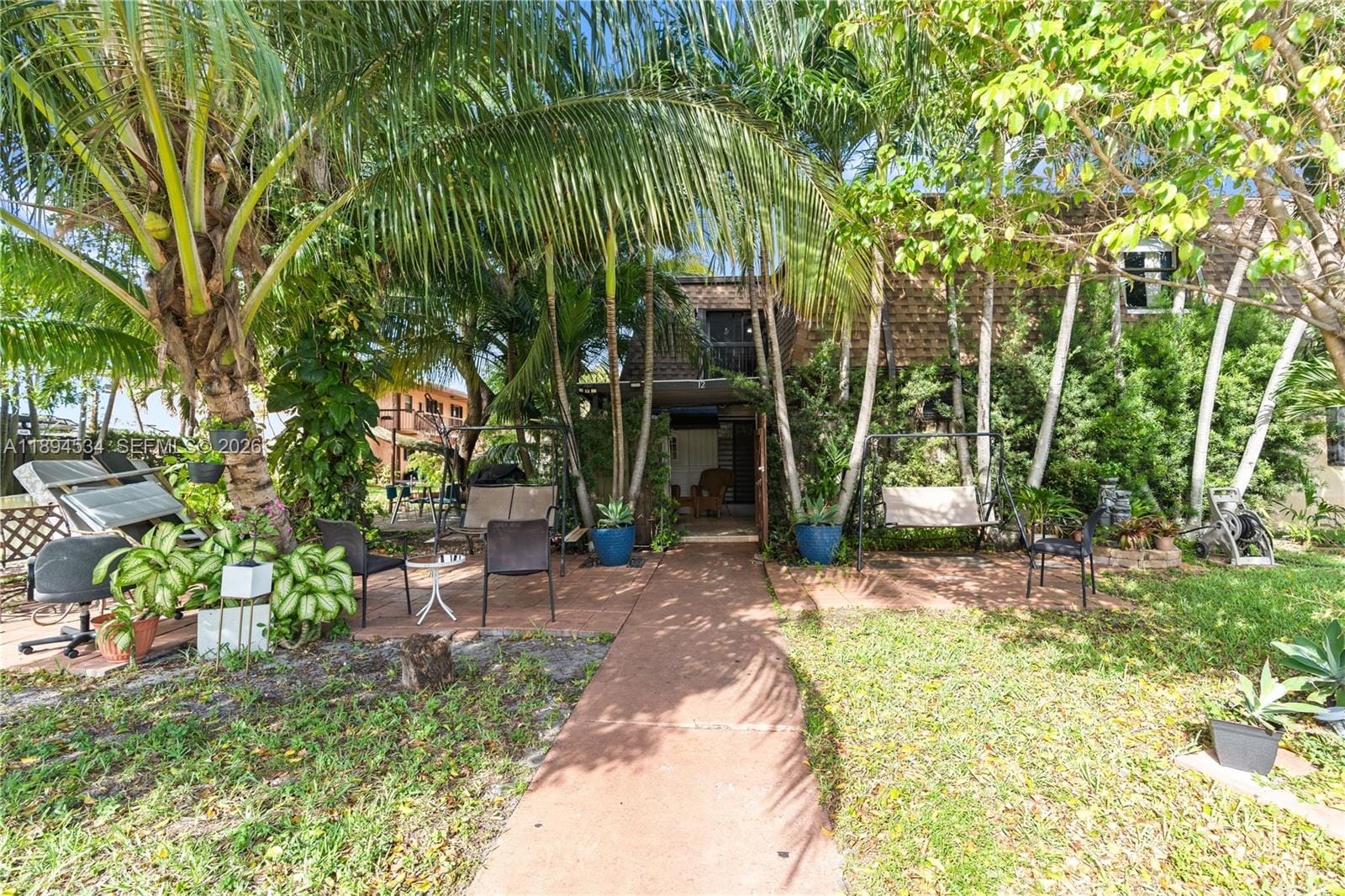 2450 W 67th Place 13-12, Hialeah, FL 33016 photo 2