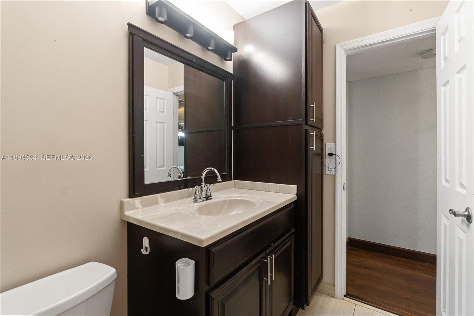 2450 W 67th Place 13-12, Hialeah, FL 33016 photo 21